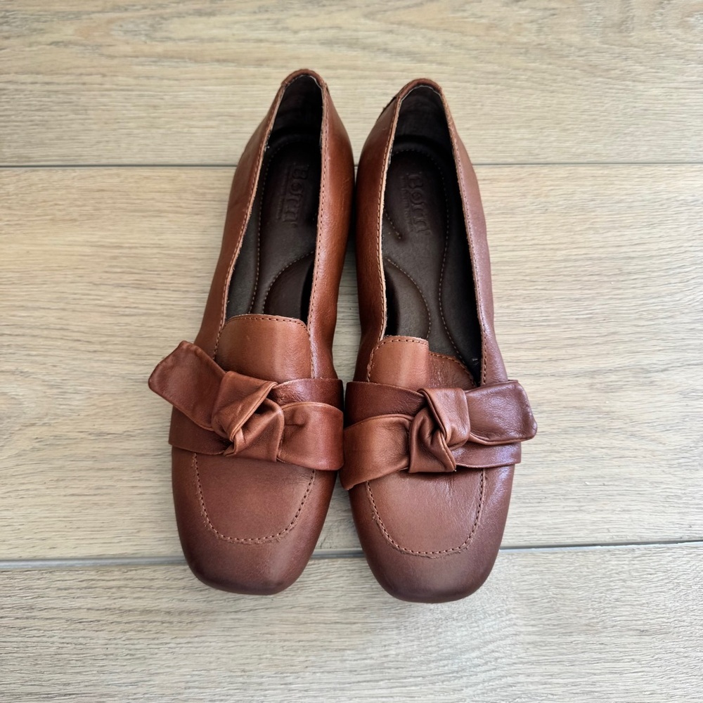 Born Bow Brown Leather Square Toe Flats